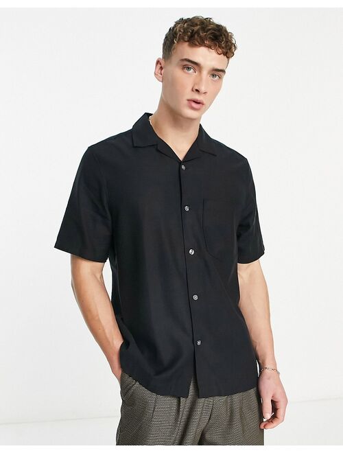 Weekday chill short sleeve shirt in black