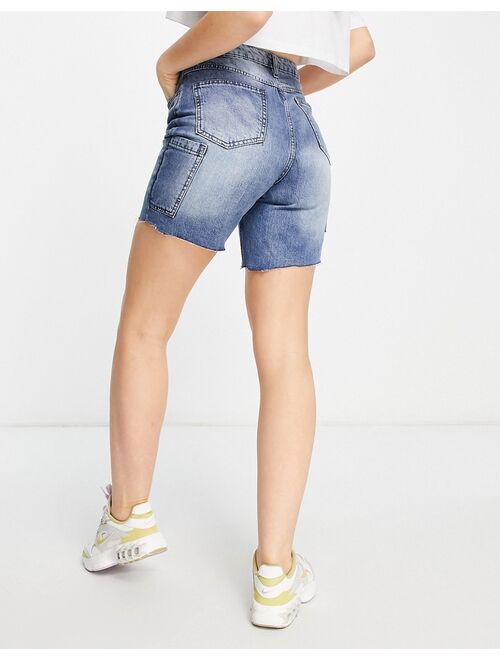 Urban Bliss carpenter bermuda short in mid wash blue