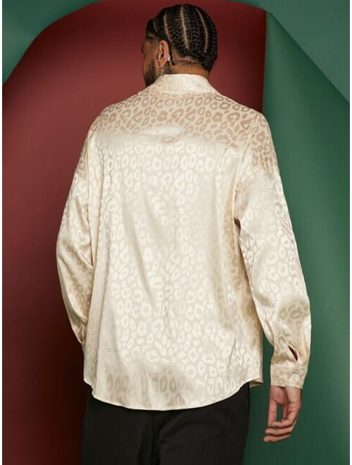 Men Leopard Jacquard Drop Shoulder Shirt