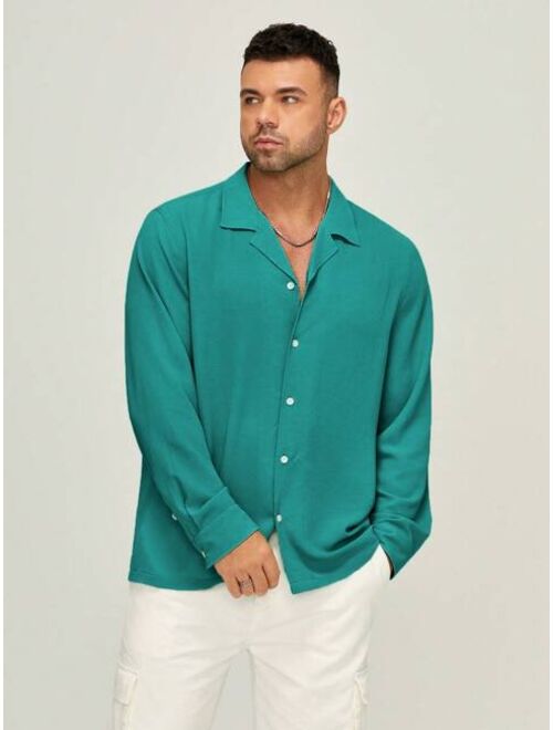 SHEIN Extended Sizes Men Solid Button Front Shirt