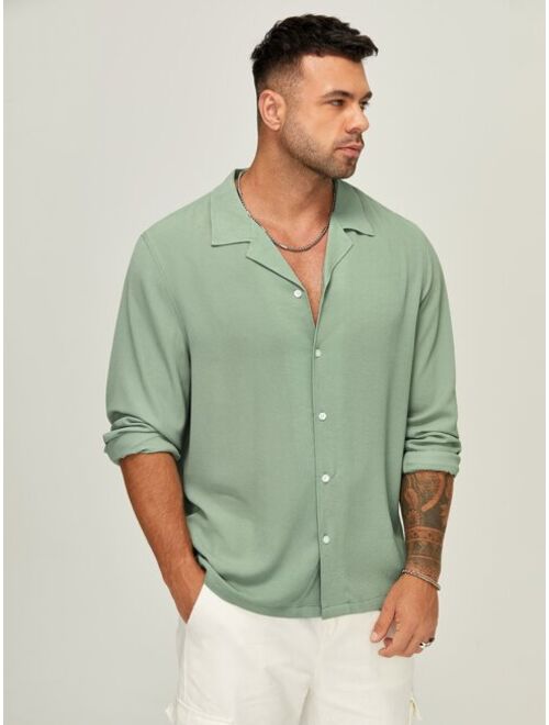 SHEIN Extended Sizes Men Solid Button Front Shirt