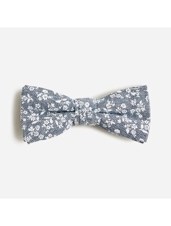 Boys' silk bow tie in black