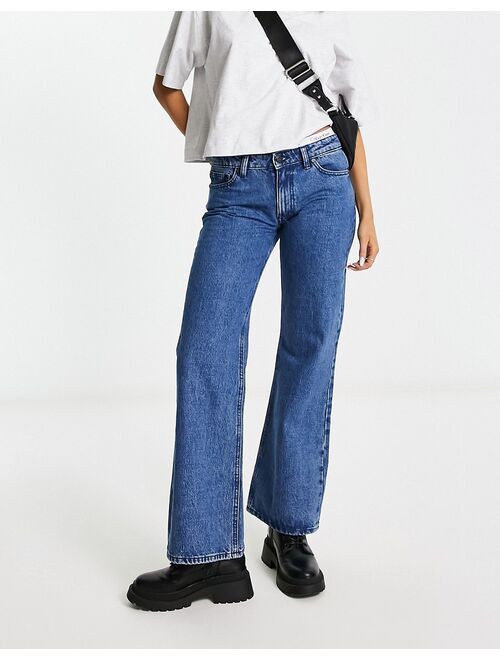 Waven low waist wide leg jeans in washed indigo