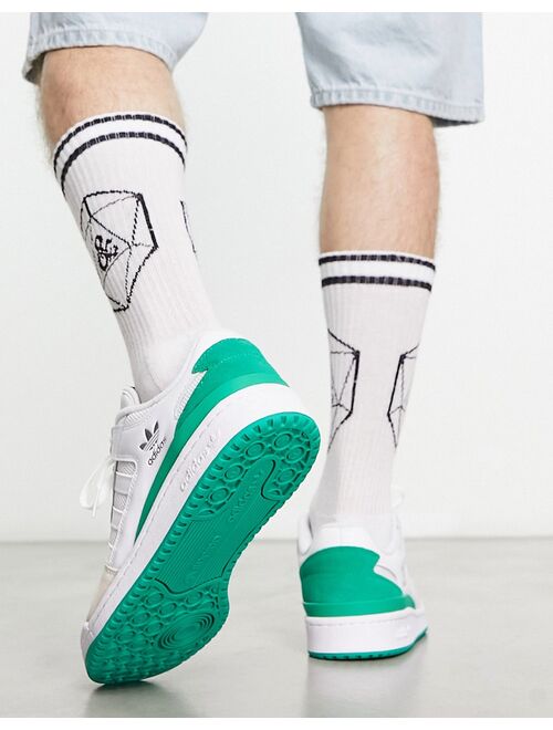 adidas Originals Forum Low sneakers in white and green