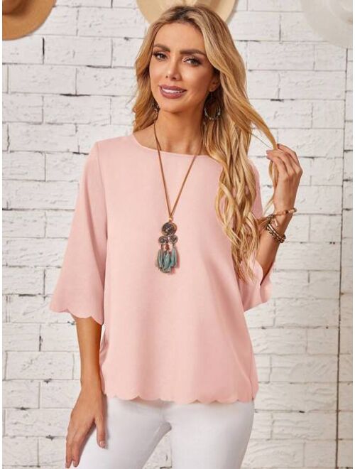 EMERY ROSE Solid Scallop Trim Blouse