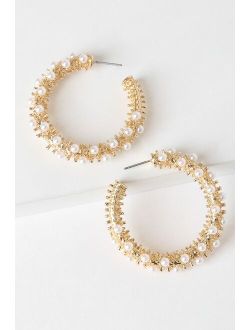 Prized Treasure Gold Pearl Hoop Earrings