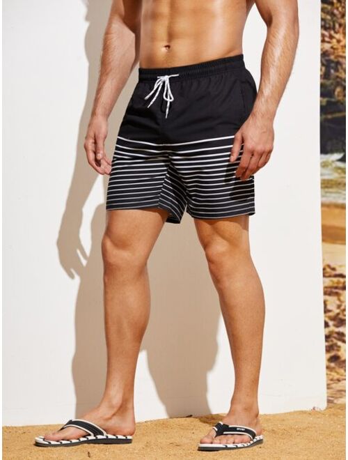 SHEIN X Hangout Fest Men Striped Drawstring Waist Swim Trunks