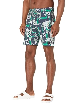 Seasonal Floral 19" Beach Tech Shorts