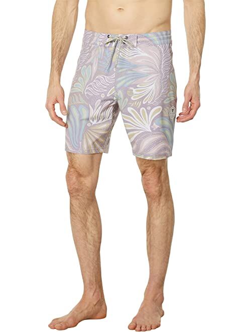 VISSLA Jungle Nights 17.5" Boardshorts