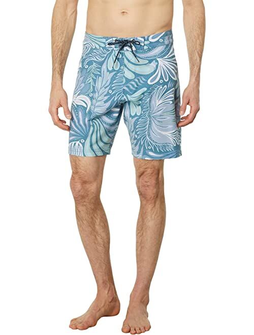 VISSLA Jungle Nights 17.5" Boardshorts