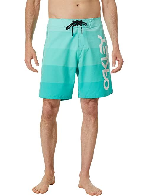 Oakley Retro Mark 19" Boardshorts