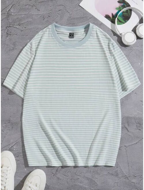 SHEIN Men Striped Print Tee