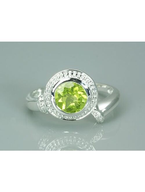 Peora 1.50 Carats Round Cut Peridot Ring in Sterling Silver Sizes 5 to 9