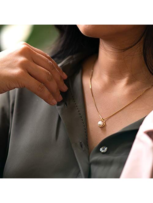 Peora Freshwater Cultured White Pearl Slider Pendant in 14K Yellow Gold, Round Button Shape, 7mm, Solitaire Design