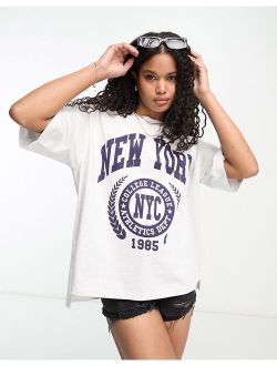 oversized heavyweight t-shirt with with side splits with new york graphic in ice heather