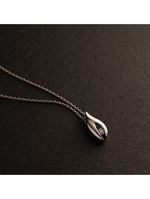 Peora Sterling Silver Ribboned Medallion Pendant Necklace with 17 inch Chain + 3 inch extender