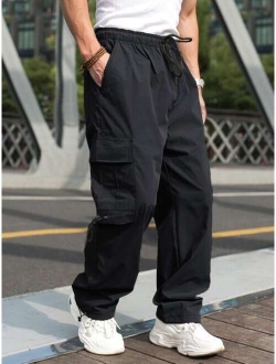 Men Flap Pocket Side Drawstring Waist Cargo Pants