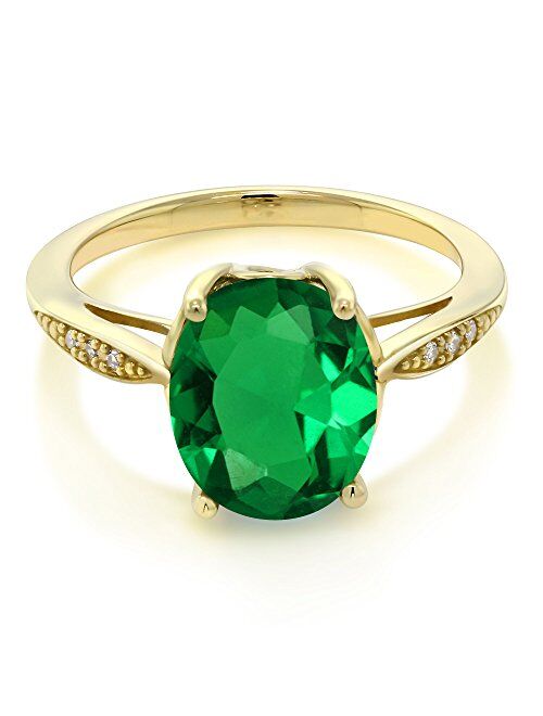 Gem Stone King 14K Yellow Gold Green Simulated Emerald and Diamond Engagement Ring For Women (2.24 Cttw, Available In Size 5, 6, 7, 8, 9)