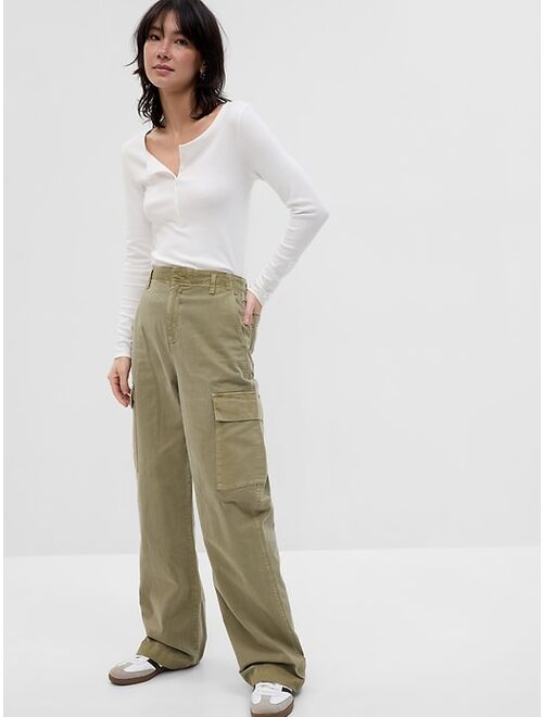 Gap Loose Khaki Cargo Pants with Washwell