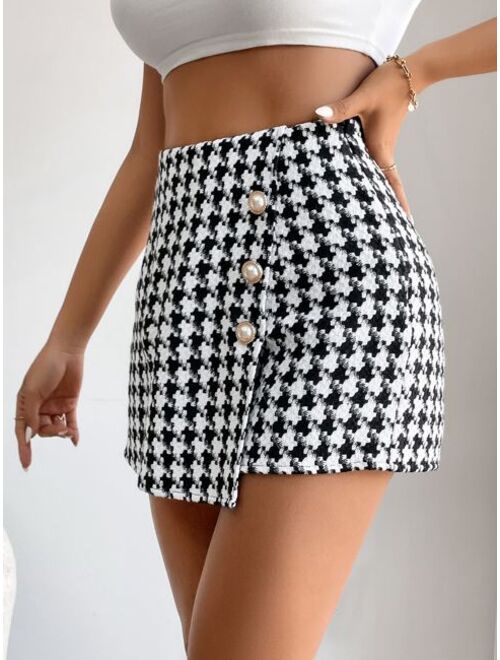 SHEIN PETITE Houndstooth Print Button Detail Tweed Skort