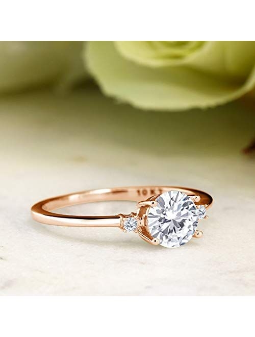 Gem Stone King 10K Rose Gold Lab Grown Diamond Set and Forever Classic Round Moissanite from Charles & Colvard Engagement Ring For Women (0.83 Cttw, Available In Size 5, 