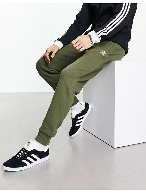 adidas Originals essentials sweatpants in khaki