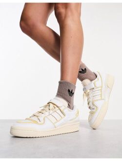 Forum 84 Low sneakers in off-white