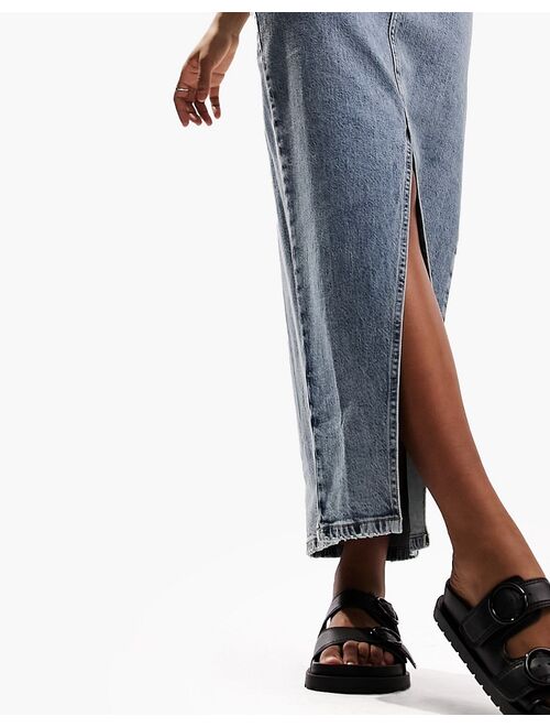 ASOS Tall ASOS DESIGN Tall denim midi skirt with split hem in midwash