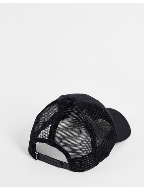 The North Face Mudder trucker cap with mesh back in black