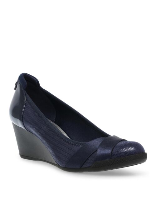 ANNE KLEIN Women's Timeout Wedge Heel Flat