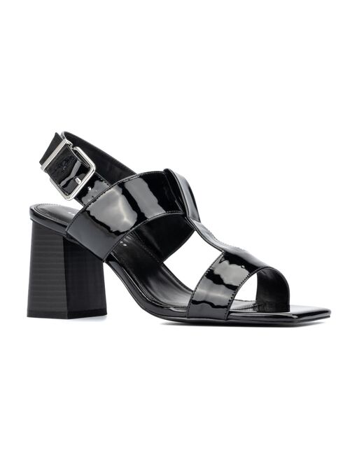 FASHION TO FIGURE Women's Toni Wide Width Heels Sandals