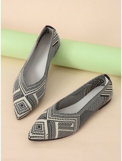 Striped Pattern Point Toe Ballet Flats