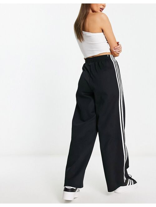 adidas Originals relaxed sweatpants in black