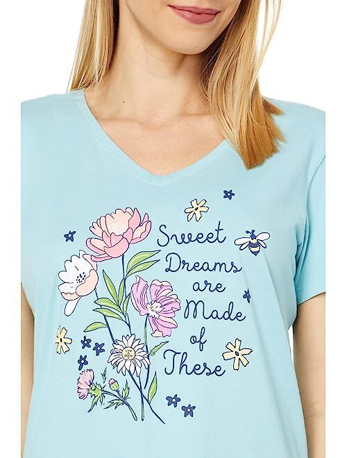 Life is Good Sweet Dreams Wildflowers Short Sleeve Crusher-Lite Tee