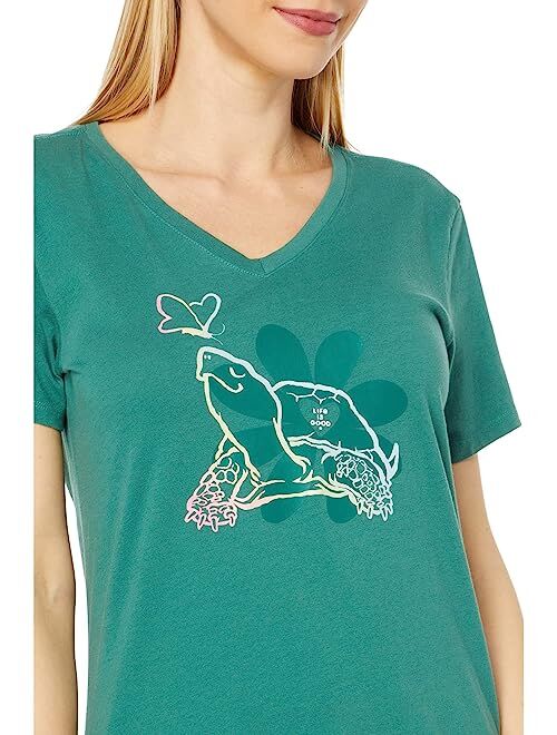 Life is Good Daisy Turtle Short Sleeve Crusher-Lite Vee