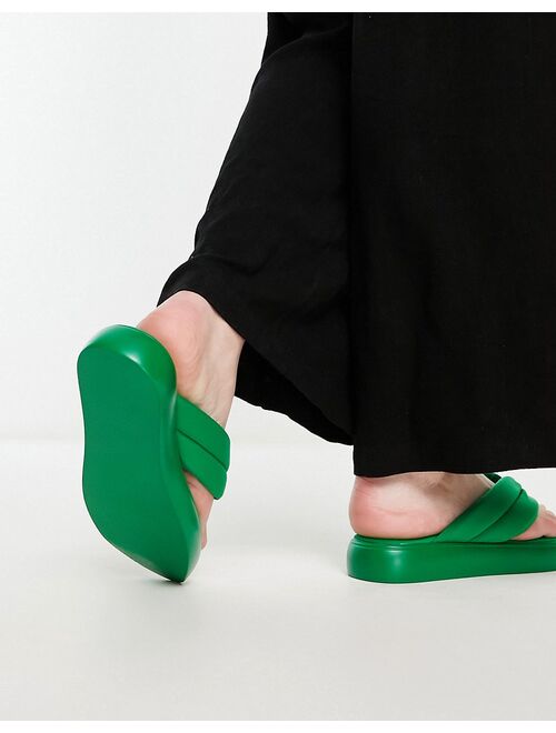 Urban Revivo flatform toe post sandals in green