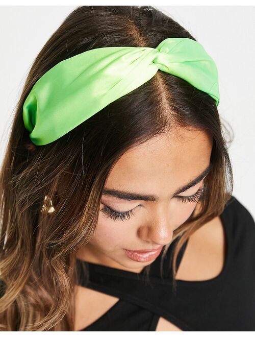 Glamorous satin knotted headband in lime