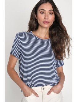 Casually Stylish Black and White Striped Short Sleeve Top