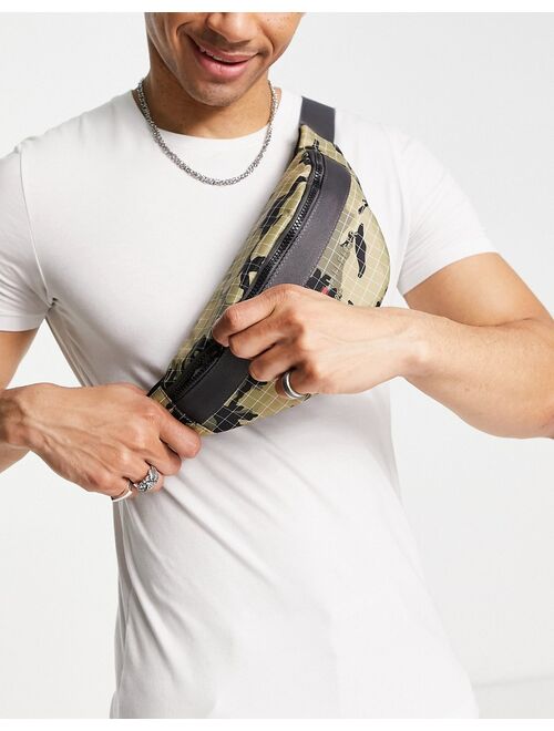 Tommy Hilfiger established fanny pack in camo