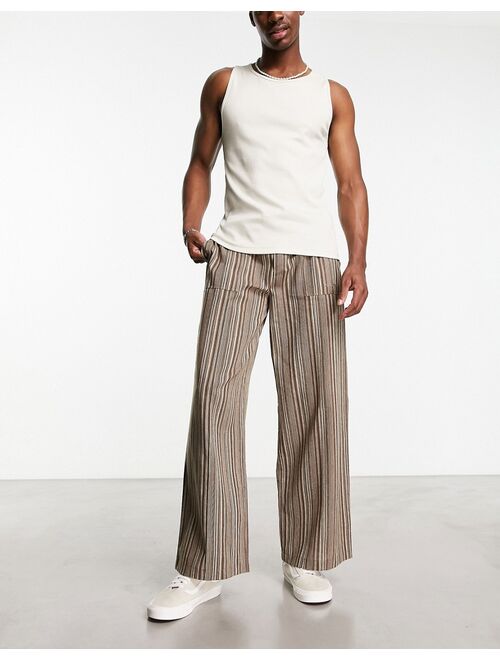 COLLUSION textured pants in brown