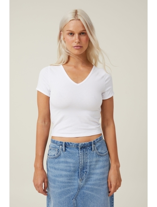 COTTON ON Women's Billie V Retro T-shirt