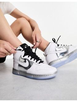 Dunk High SE sneakers in white and silver