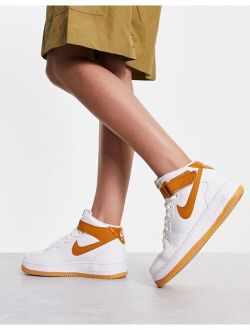 Air Force 1 '07 Mid sneakers in white and brown