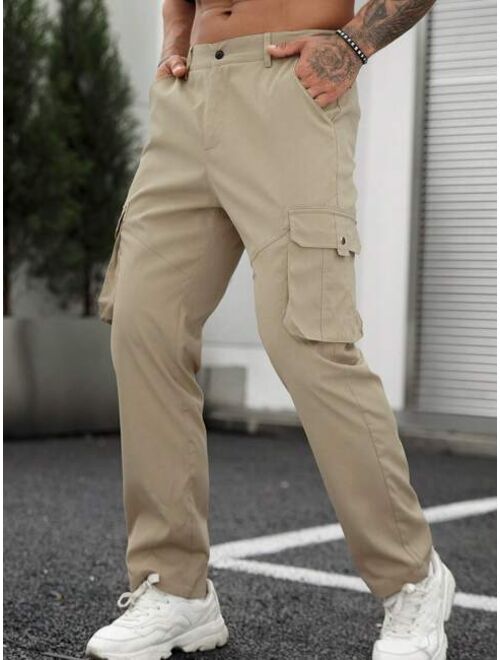 Manfinity LEGND Men Flap Pocket Side Cargo Pants