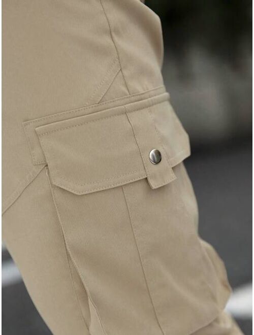 Manfinity LEGND Men Flap Pocket Side Cargo Pants