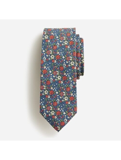 Italian silk tie in floral print