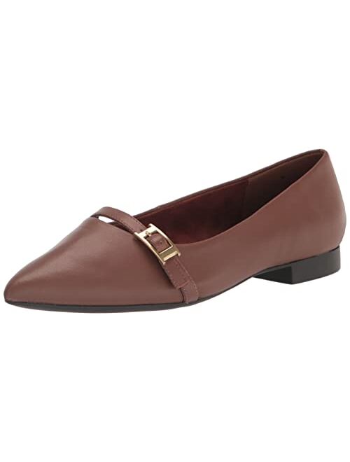 Bella Vita Women's Evanna Ballet Flat