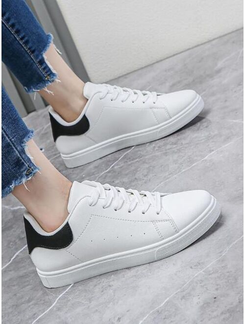 Men Minimalist Lace up Front Skate Shoes Sporty Outdoor Sneakers