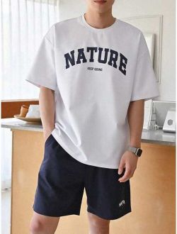 Men Letter Graphic Drop Shoulder Tee & Drawstring Waist Shorts