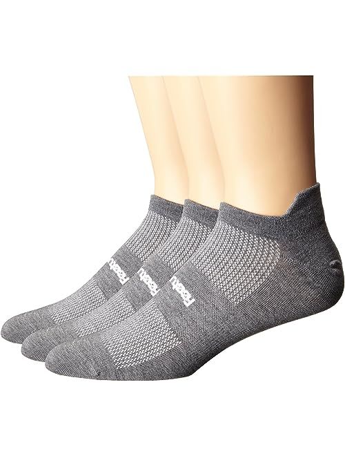 Feetures High Performance Ultra Light No Show Tab 3-Pair Pack